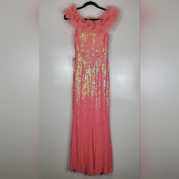 NWT Pear Culture Juniors Tulle-Trim Off-The-Shoulder Sequin Gown in Coral Size 9 - Picture 5 of 12